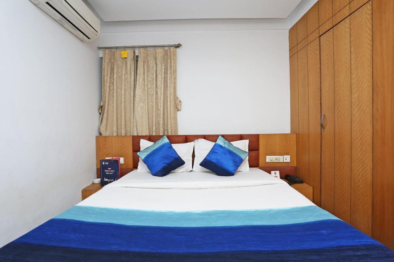 Hotel Oyo 8433 Myra 3*