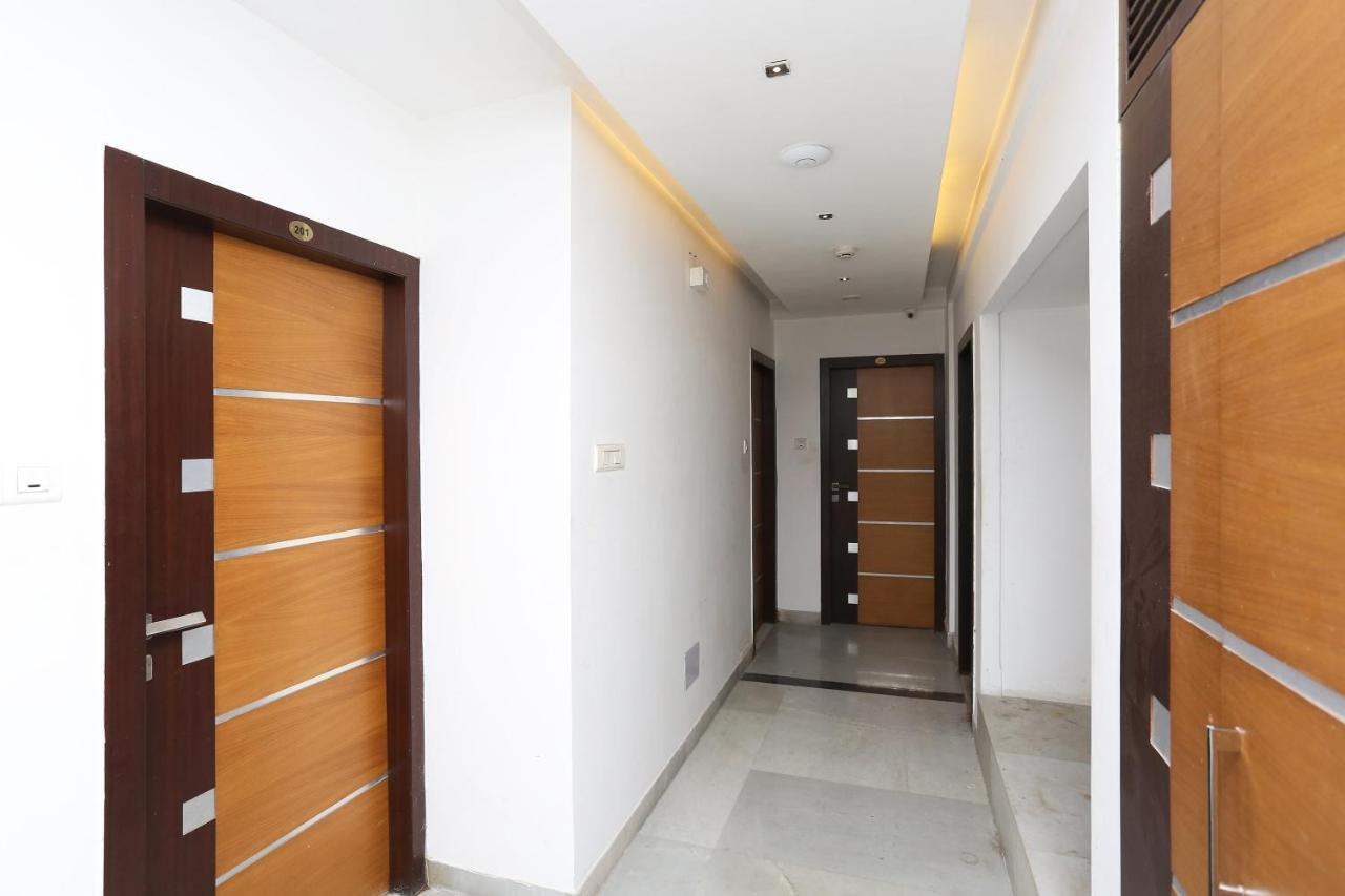 Oyo 8433 Myra Hotel
